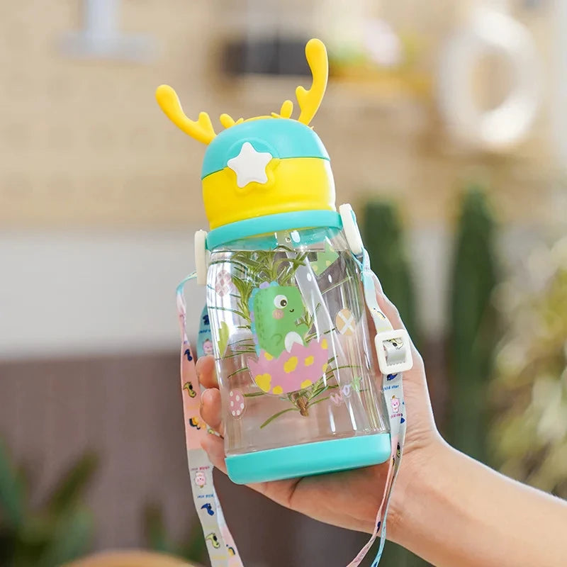Gourde enfant verte 600ML avec paille